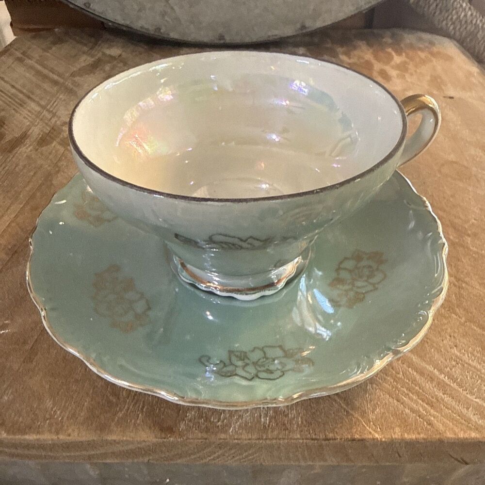 Vtg Del Coronado Teacup & Saucer Sage Green & Gold Lusterware Scalloped Embossed